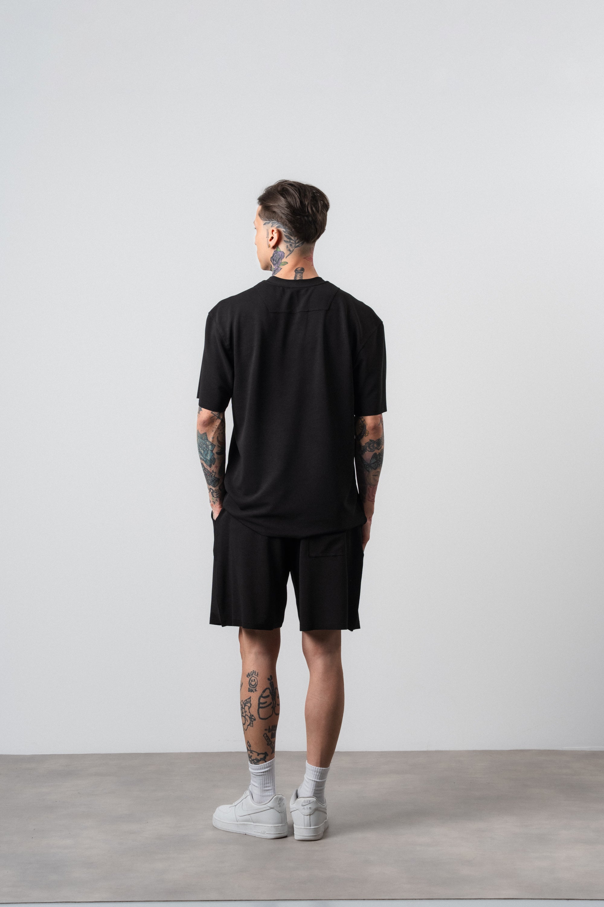 Far From Basic Regular Fit Set Black