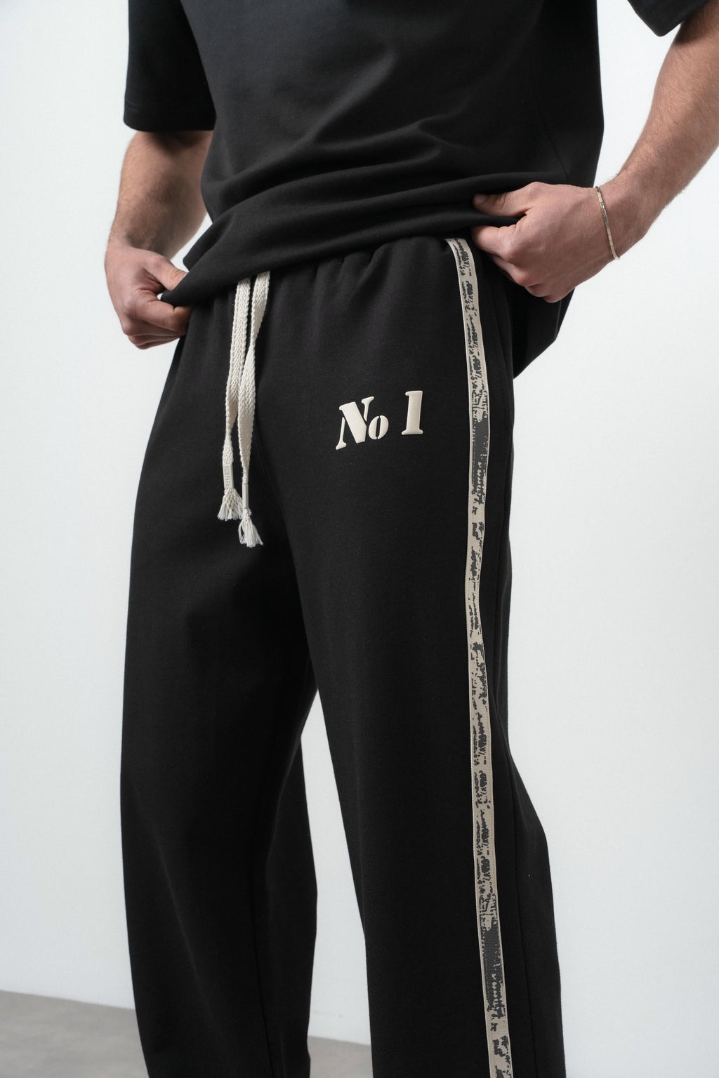 No1 Striped Regular Fit Tracksuit Black