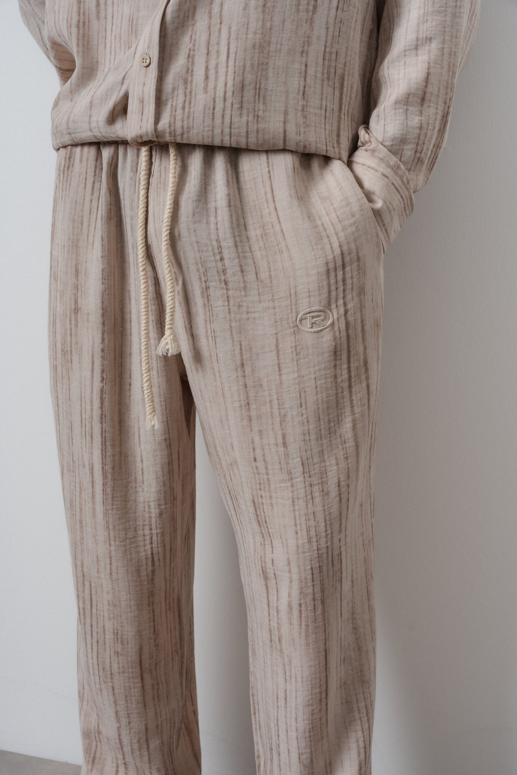 R Embroidered Oversized Tracksuit Beige