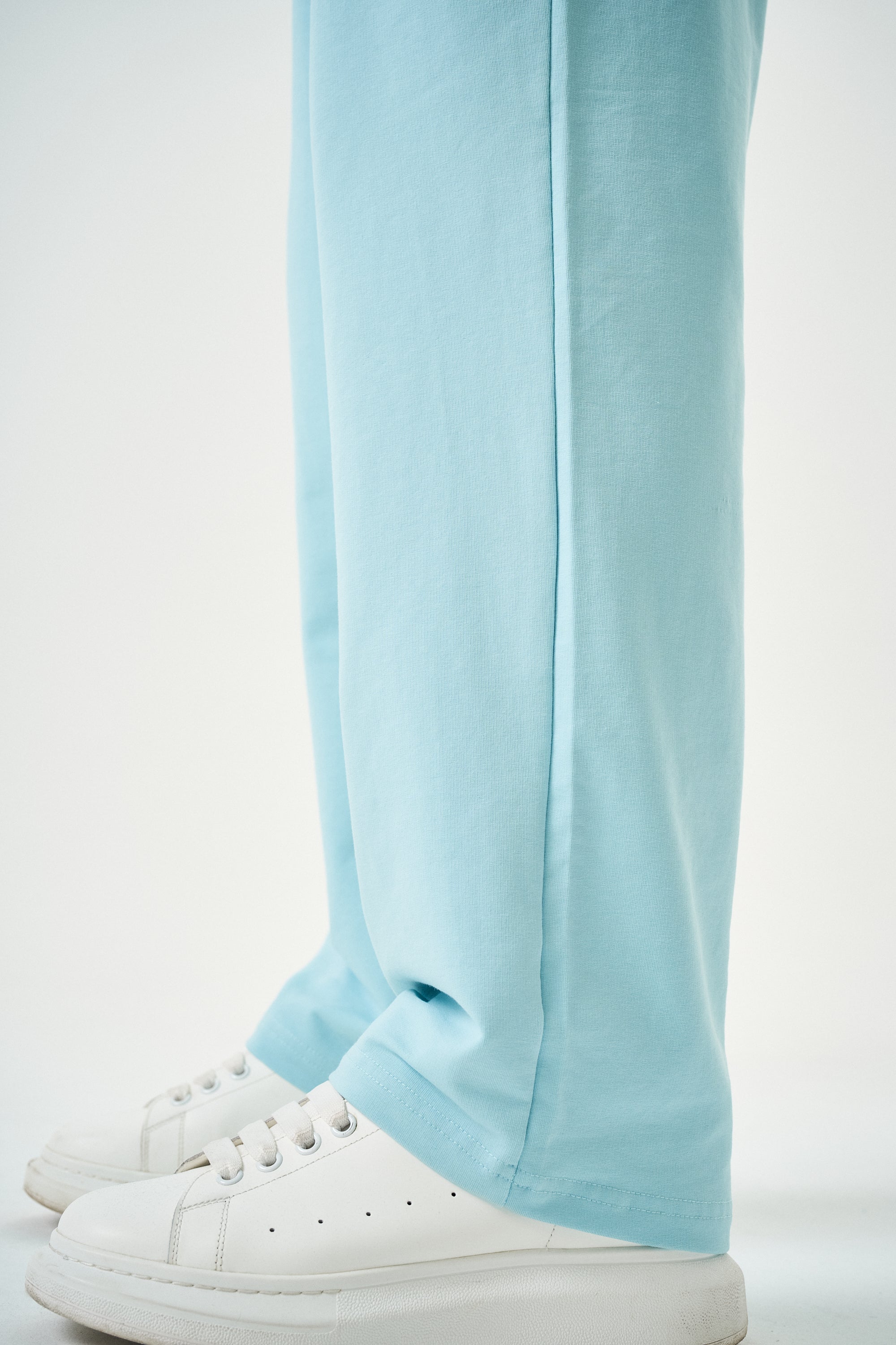Basic Baggy Sweatpant Baby Blue