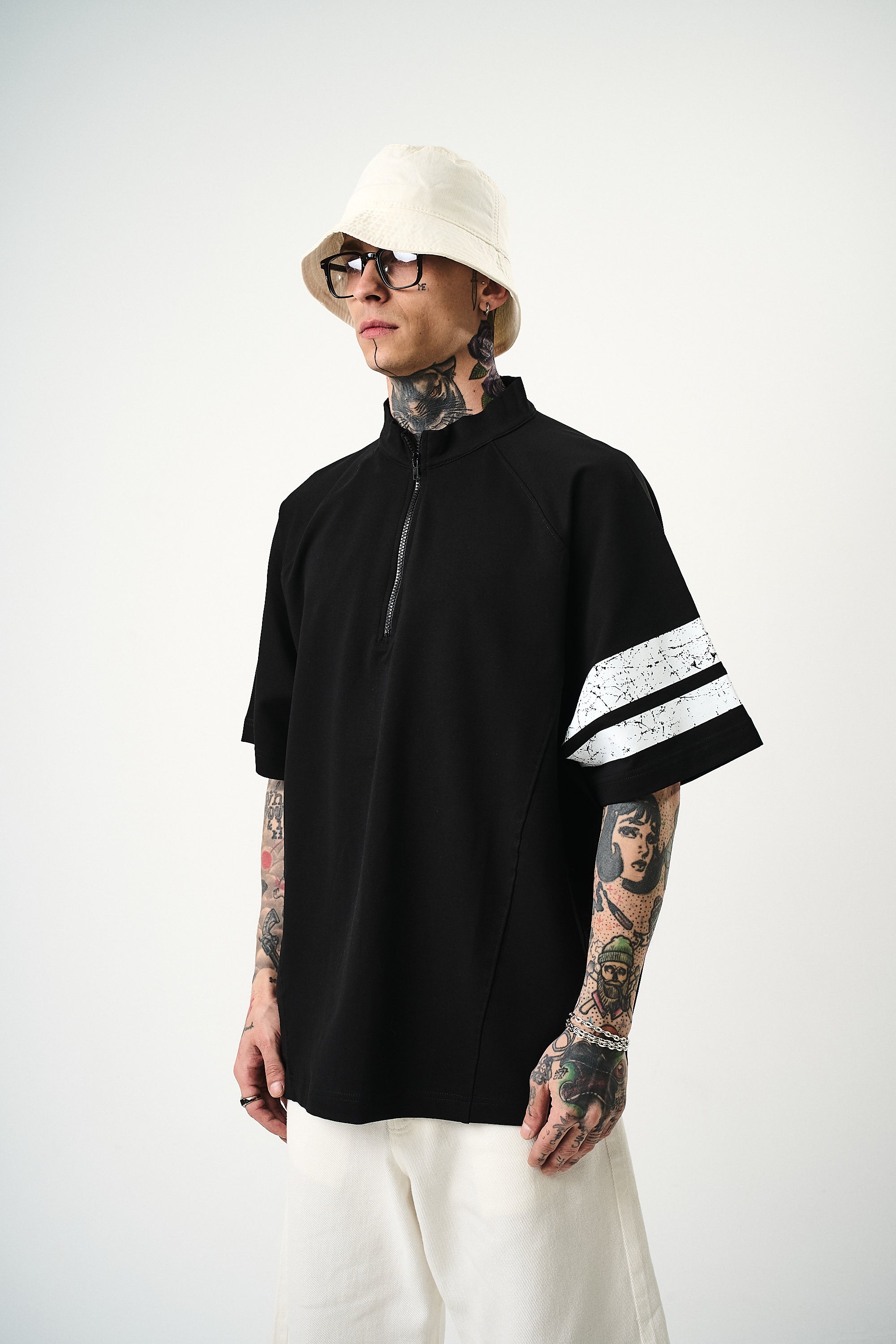 84 Zone Oversized T-Shirt Black