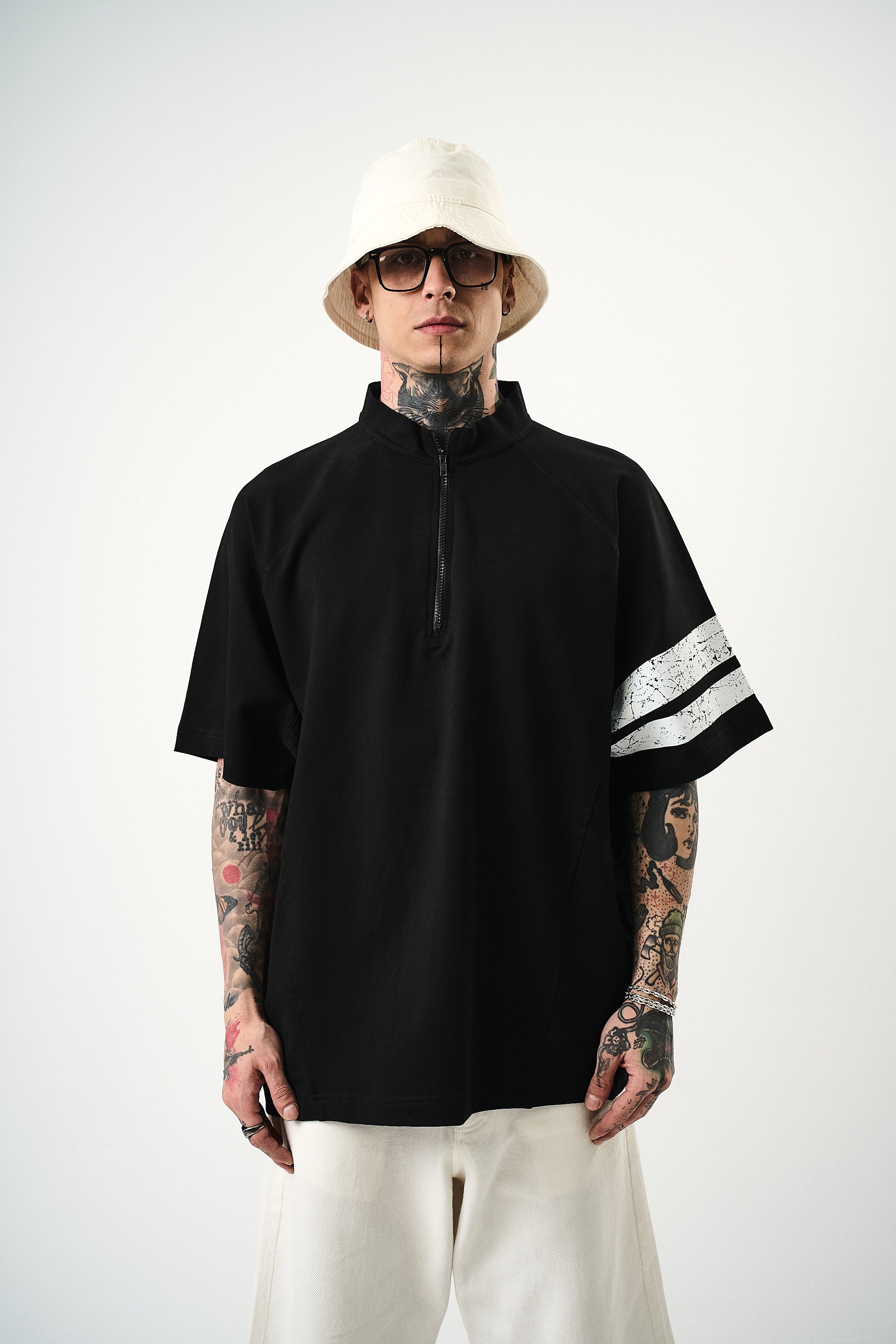 84 Zone Oversized T-Shirt Black