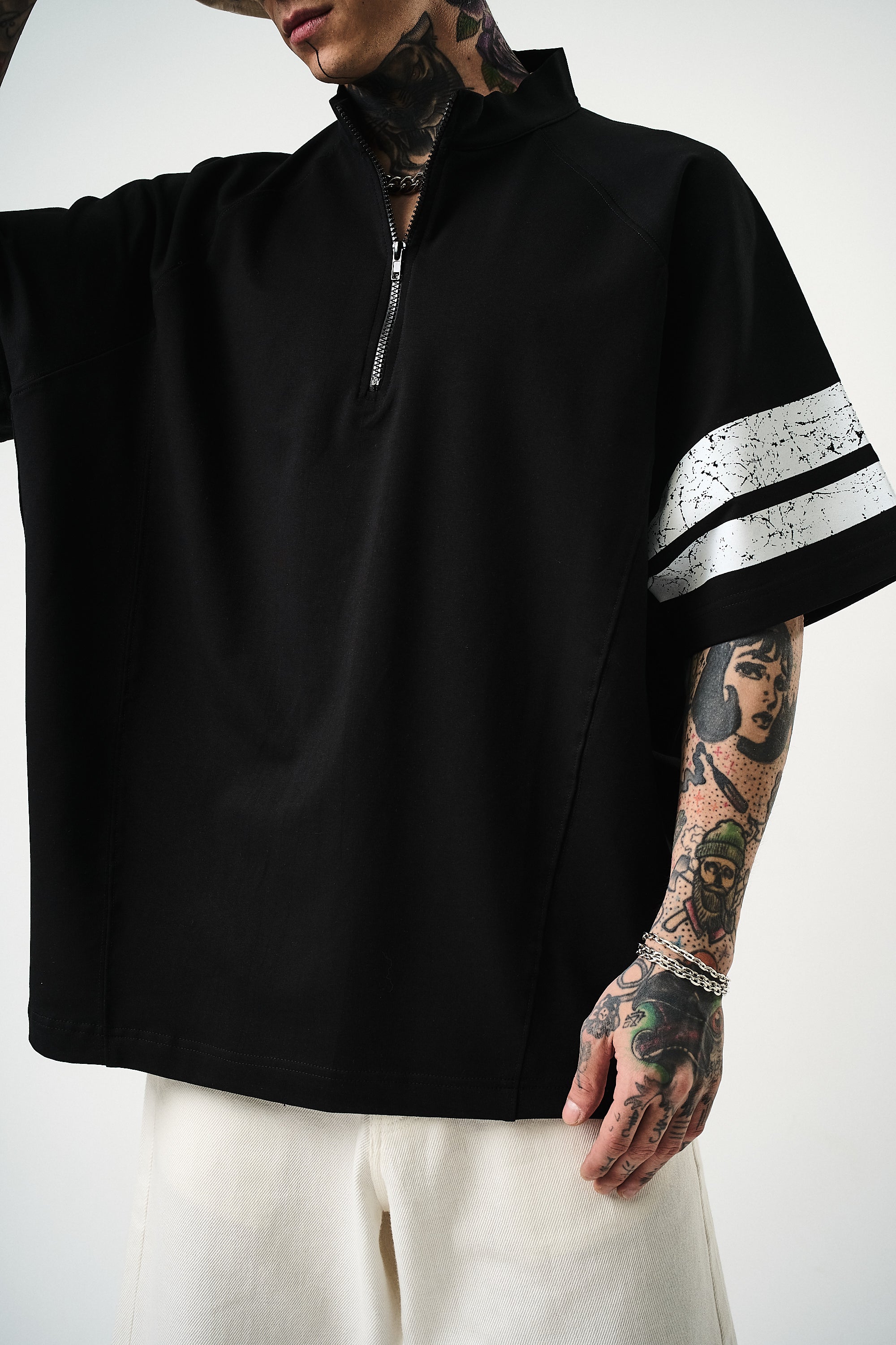 84 Zone Oversized T-Shirt Black