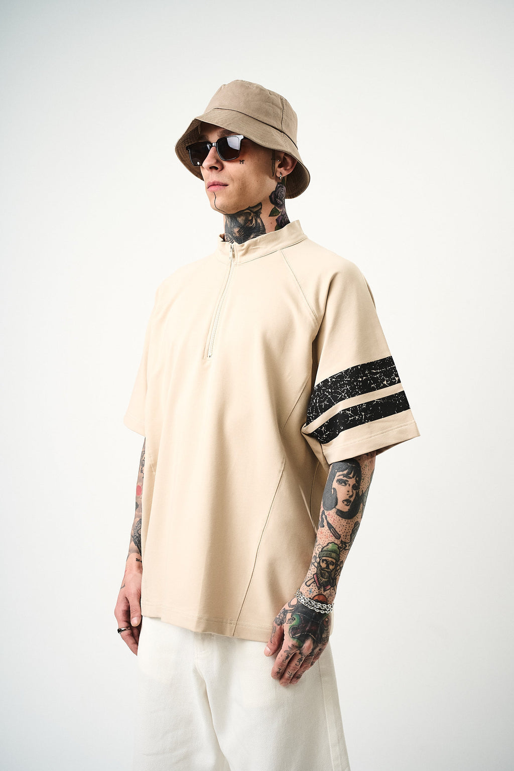 84 Zone Oversized T-Shirt Beige