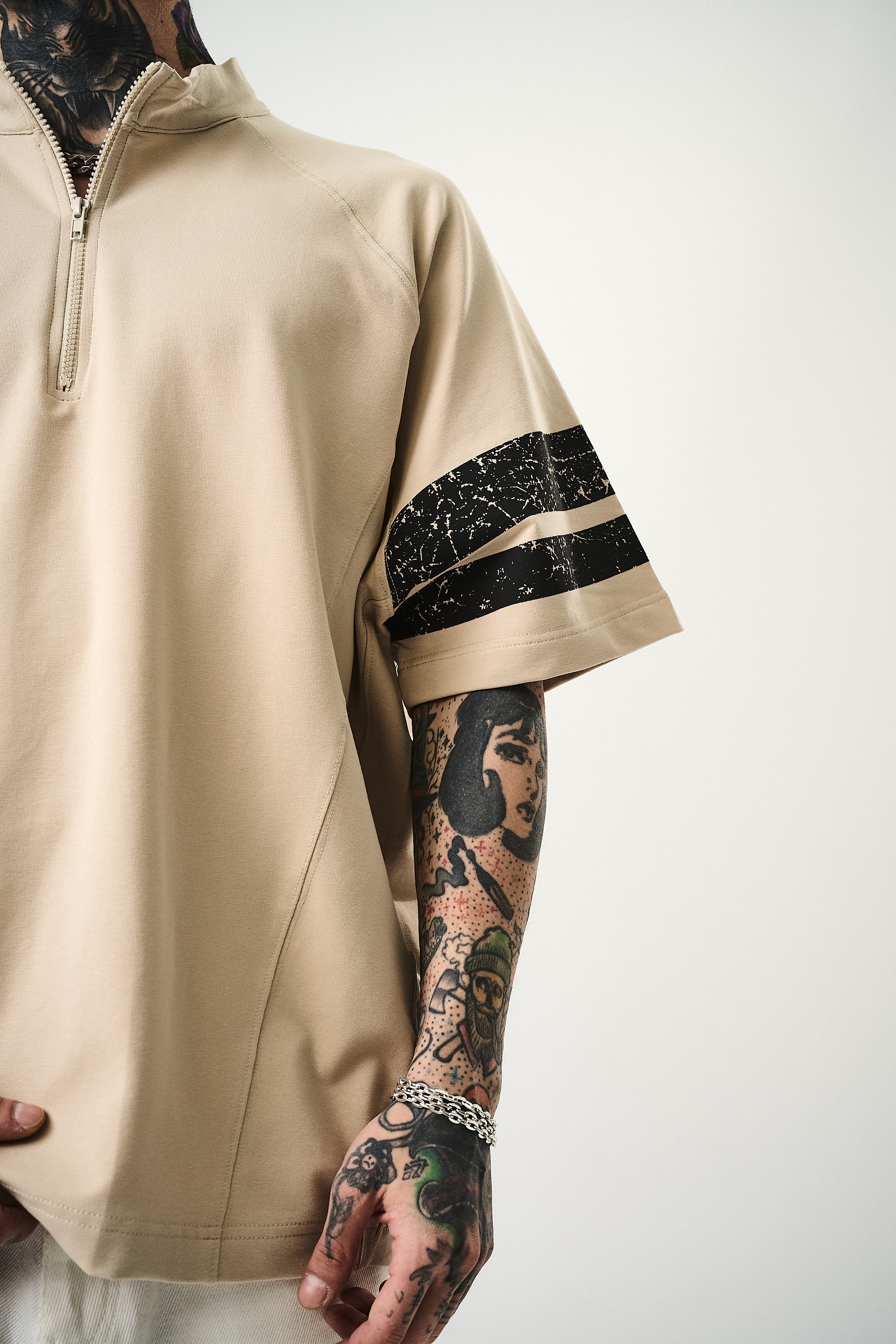 84 Zone Oversized T-Shirt Beige