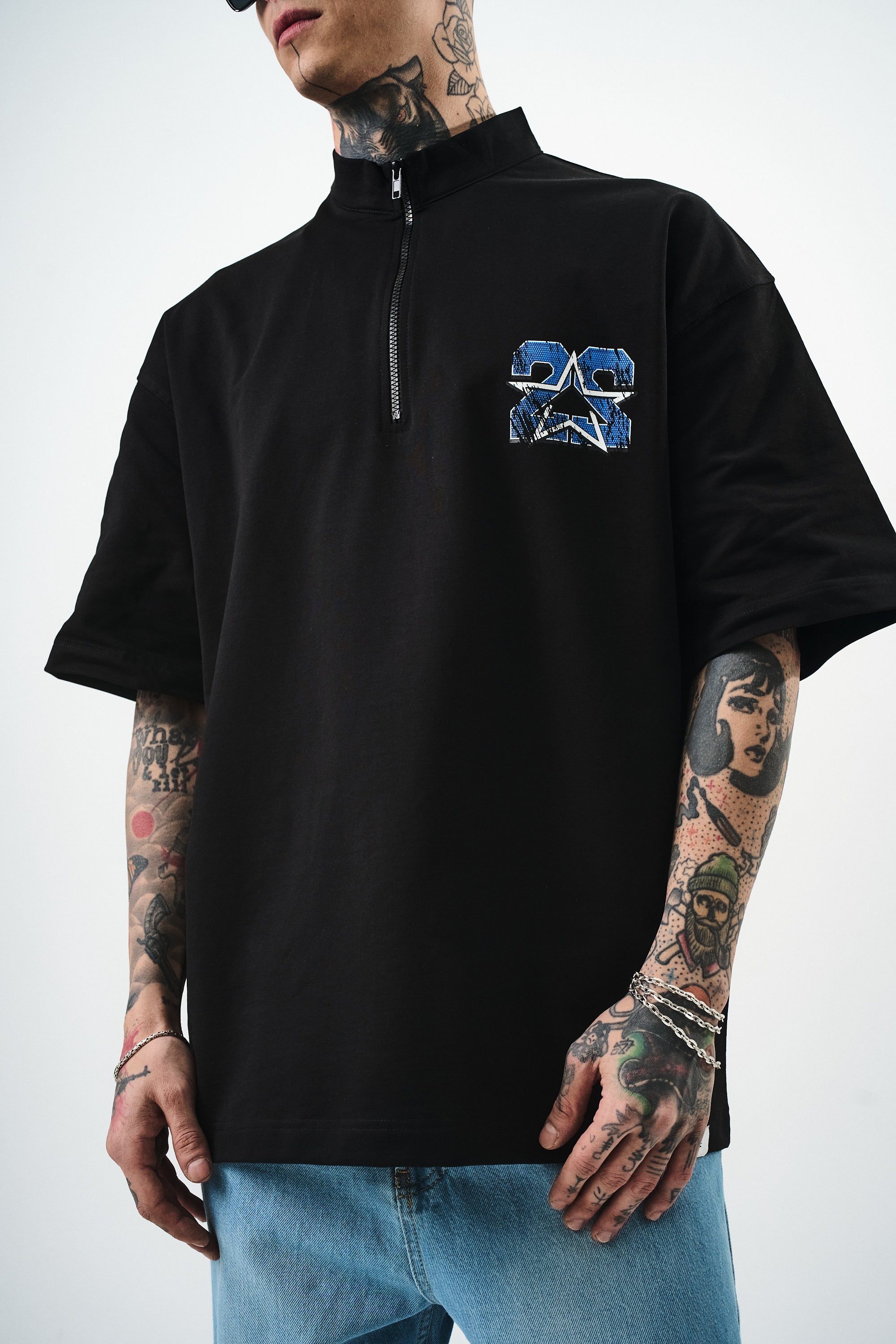 22 Oversized T-Shirt Black